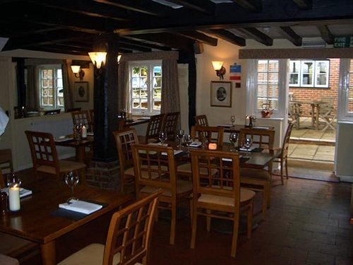 The New Inn レディング エクステリア 写真