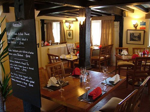 The New Inn レディング エクステリア 写真